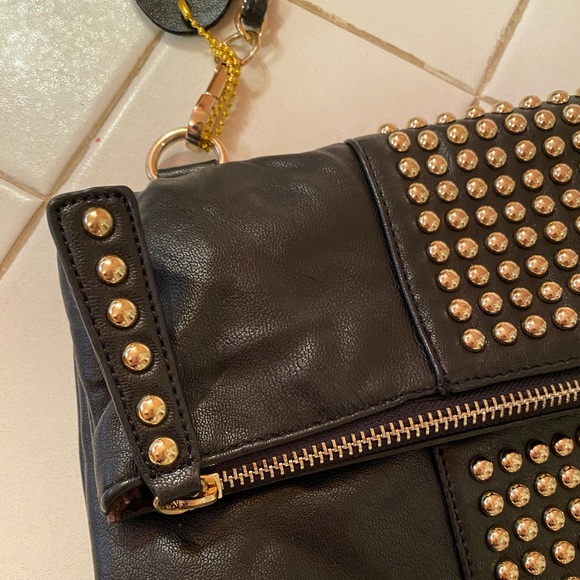 Gold Detailed Black Handbag - Picture 2 of 5